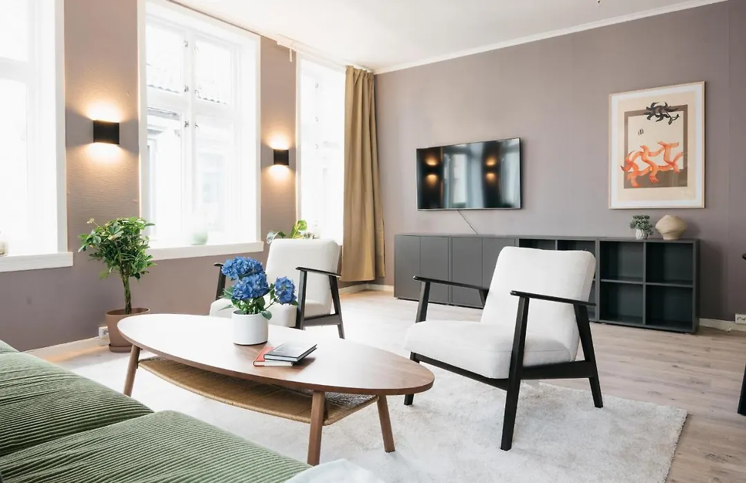 S54 - Private Rooms In The City Center-1