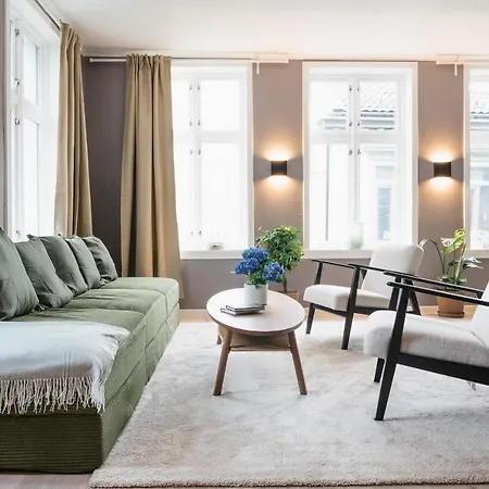 S54 - Private Rooms In The City Center-3